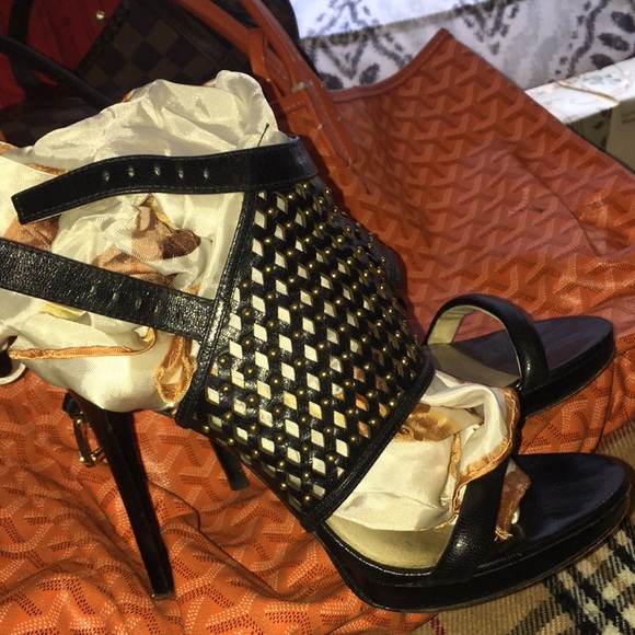 Micheal Kors shoes 7 - Picture 2 of 7